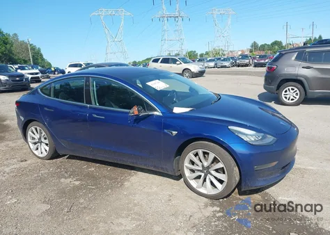 2018 Tesla Model 3 Long Range/Performance из США, поврежденный, VIN 5YJ3E1EB7JF117561